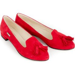 Balerinki w szpic - skóra naturalna - model 045 - kolor czerwony nubuk. Czerwone baleriny damskie Zapato, bez wzorów, z jeansu, klasyczne, bez obcasa, na obcasie. W wyprzedaży za 173,40 zł.