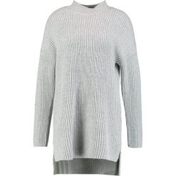 Swetry klasyczne damskie: one more story Sweter silver grey melange