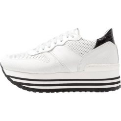 Trampki damskie slip on: Noclaim ISA Tenisówki i Trampki bianco