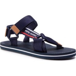 Sandały PEPE JEANS - Pool Basic Men PMS90081 Navy 595. Niebieskie klapki męskie Pepe Jeans, bez wzorów, z jeansu. Za 149,00 zł.