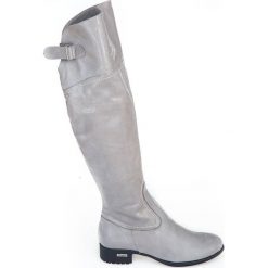 Kozaki za kolano - skóra naturalna - model 128 - kolor szary błyszczący. Szare kozaki damskie Zapato, na co dzień, na zimę, z jeansu, eleganckie, przed kolano, na wysokim obcasie, na obcasie, bez zapięcia. W wyprzedaży za 367,50 zł.