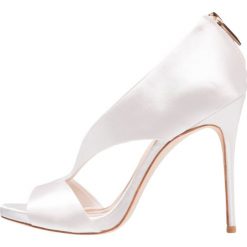 Sandały damskie: Imagine Vince Camuto DAILEY Sandały na obcasie ivory