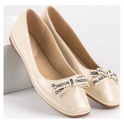 Baleriny damskie: Beżowe lakierowane balerinki IDEAL SHOES