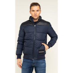 Kurtka puchowa Calvin Klein Jeans Hooded Down Puffer J30J313099. Czerwone kurtki męskie Calvin Klein Jeans, xl, bez wzorów, z poliesteru, bez kaptura. W wyprzedaży za 499,00 zł.