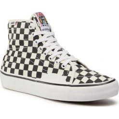 Tenisówki VANS - Av Classic High P VN0A38C1APK1 (Chckrbrd)Black/White. Czarne półbuty męskie Vans, bez wzorów, z gumy, sportowe, bez zapięcia. Za 319,00 zł.