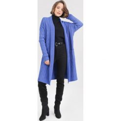 Niebieski Kardigan Azaeraela. Niebieskie swetry damskie Born2be, xl, bez wzorów, bez rękawów, bez kaptura. Za 119,99 zł.