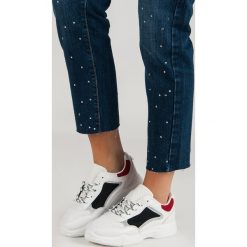 Wygodne buty sportowe. Buty sportowe damskie Merg Selection, bez wzorów, sportowe. Za 69,90 zł.