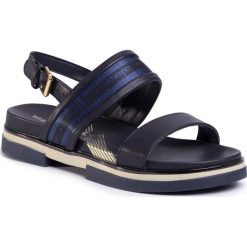 Sandały WRANGLER - Rhapsody Harvey WL01550A Navy 016. Niebieskie klapki damskie Wrangler, bez wzorów, ze skóry ekologicznej, bez obcasa, na obcasie. W wyprzedaży za 169,00 zł.