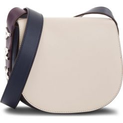Torebka DKNY - Bedford Saddle Cbody R83EH776 Ivory. Brązowe listonoszki damskie DKNY, ze skóry. Za 979,00 zł.