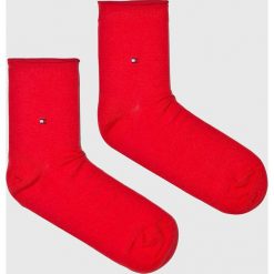Tommy Hilfiger - Skarpetki. Czerwone skarpetki damskie marki TOMMY HILFIGER, z elastanu. Za 35,90 zł.