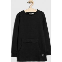 Name it - Bluza dziecięca 122-164 cm. Czarne bluzy chłopięce marki Name it, bez wzorów, z elastanu, bez rękawów, bez kaptura. W wyprzedaży za 59,90 zł.