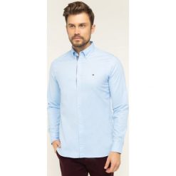 Koszula TOMMY HILFIGER Flex Dobby MW0MW12178. Niebieskie koszule męskie TOMMY HILFIGER, xxl, bez wzorów, z elastanu, casualowe, bez kołnierzyka, bez rękawów. W wyprzedaży za 299,00 zł.