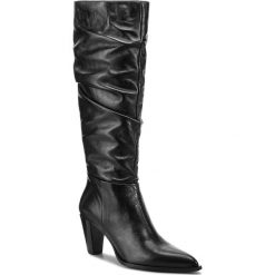 Kozaki ZINDA - 3672 Softly Negro. Czarne kozaki damskie Zinda, ze skóry, przed kolano, na wysokim obcasie, bez zapięcia. W wyprzedaży za 529,00 zł.