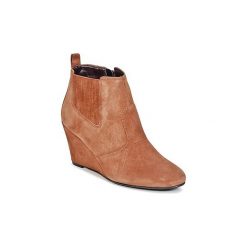Botki Vero Moda VMLONE LEATHER WEDGE BOT. Brązowe botki damskie Vero Moda. Za 351,20 zł.