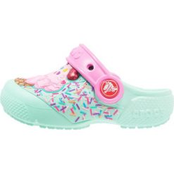 Crocs FUN LAB CLOG Sandały kąpielowe mint/party pink. Zielone sandały chłopięce marki Crocs, z gumy. Za 129,00 zł.