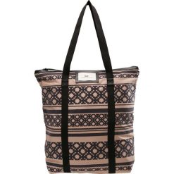 DAY Birger et Mikkelsen GWENETH TOTE Torba na zakupy poudre tint. Czerwone torby damskie na zakupy marki DAY Birger et Mikkelsen. Za 249,00 zł.