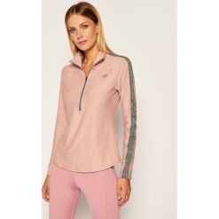 Bluza techniczna New Balance NBWT03152. Różowe bluzy sportowe damskie New Balance, l, bez wzorów, bez rękawów, bez kaptura. Za 269,00 zł.