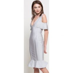 Missguided - Sukienka. Szare sukienki damskie marki Missguided, na co dzień, s, bez wzorów, z elastanu, casualowe, bez kołnierzyka, bez rękawów, midi, proste. W wyprzedaży za 99,90 zł.