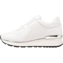 Trampki damskie slip on: Tata Italia Tenisówki i Trampki white