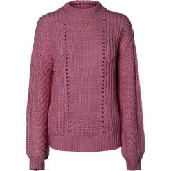 Sweter "Lamar" w kolorze jagodowym. Różowe bez kategorii Pieces, xs, z dzianiny. W wyprzedaży za 90,95 zł.