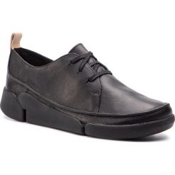 Półbuty CLARKS - Tri Clara 261352534 Black Leather. Czarne półbuty damskie Clarks, na co dzień, bez wzorów, ze skóry, bez obcasa, na płaskiej podeszwie, bez zapięcia. W wyprzedaży za 269,00 zł.
