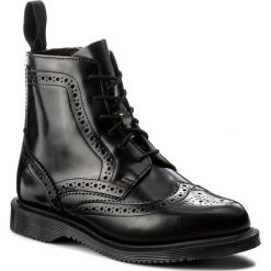 Botki DR. MARTENS - Delphine 22650001 Black. Czarne botki damskie skórzane marki Dr. Martens. W wyprzedaży za 479,00 zł.