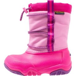 Crocs SWIFTWATER WATERPROOF Kozaki party pink/candy pink. Czarne buty zimowe damskie marki Crocs, z materiału. W wyprzedaży za 153,45 zł.