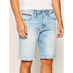 Szorty jeansowe Tommy Jeans Scanton DM0DM07968. Niebieskie spodenki i szorty męskie Tommy Jeans, m, bez wzorów, z elastanu. Za 299,00 zł.