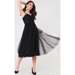 Sukienki hiszpanki: Ida Sjöstedt Sukienka Amanda – Black