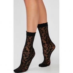 Pieces - Skarpetki (4-pack). Szare skarpetki damskie Pieces, z elastanu. W wyprzedaży za 49,90 zł.