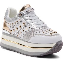 Sneakersy GUESS - FL5HAM ELE12 WHITE. Białe sneakersy damskie Guess, z materiału. Za 739,00 zł.