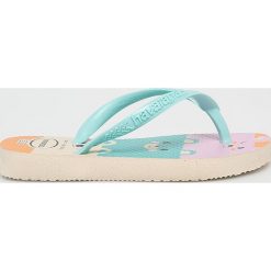 Havaianas - Japonki dziecięce. Sandały dziewczęce Havaianas, z materiału, bez zapięcia. W wyprzedaży za 59,90 zł.