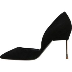 Kurt Geiger BOND Szpilki black. Czarne czółenka damskie marki Kurt Geiger, ze skóry, na szpilce. Za 719,00 zł.