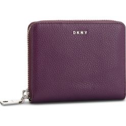 Portfele damskie: Duży Portfel Damski DKNY - Sm Zip Around R831A656 Brinjal B7J