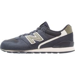 New Balance KJ996 Tenisówki i Trampki dark blue. Szare trampki chłopięce marki New Balance, na lato, z materiału. Za 299,00 zł.