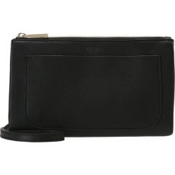 Filippa K CAROL MINI BAG Kopertówka black. Czarne torebki klasyczne damskie marki Filippa K. W wyprzedaży za 857,40 zł.