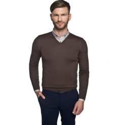 Sweter valero w serek brąz 0001. Czarne swetry męskie marki Recman, m, bez wzorów, z dekoltem w serek, bez kaptura. Za 79,99 zł.
