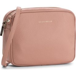 Torebka COCCINELLE - AV3 Pochette E5 AV3 55 89 01 Rose 023. Czerwone listonoszki damskie marki Coccinelle. W wyprzedaży za 409,00 zł.