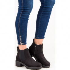 CZARNE SZTYBLETY NA OBCASIE. Czarne botki damskie na obcasie Ideal Shoes. Za 102,90 zł.