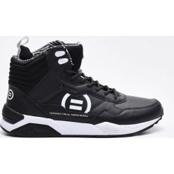 Sportowe buty CHRONIC - Czarny. Czarne halówki męskie marki Cropp. W wyprzedaży za 49,99 zł.