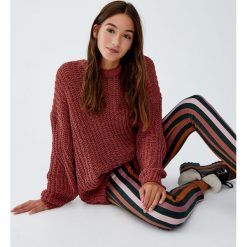 Luźny szenilowy sweter. Szare swetry klasyczne damskie marki Pull&Bear. Za 109,00 zł.