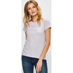 Calvin Klein Jeans - Top. Szare topy damskie Calvin Klein Jeans, l, z nadrukiem, z bawełny, z okrągłym kołnierzem. Za 119,90 zł.
