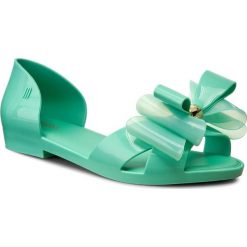 Sandały MELISSA - Seduction II Ad 31920 Green 01412. Zielone klapki damskie Melissa, bez wzorów, z tworzywa sztucznego, bez obcasa, na obcasie. W wyprzedaży za 169,00 zł.