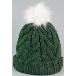 Czapka damska i biały króliczy pompon zielona (cz2505). Białe czapki zimowe damskie Art of Polo. Za 36,52 zł.