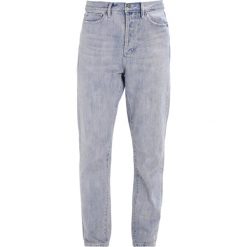 Boyfriendy damskie: Obey Clothing SUNDAYS Jeansy Relaxed Fit light indigo