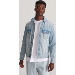Jeansowa kurtka - Niebieski. Niebieskie kurtki męskie Reserved, xl, bez wzorów, z jeansu, bez kaptura. Za 139,99 zł.