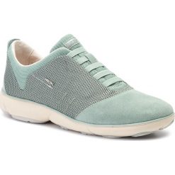Półbuty GEOX - D Nebula C D621EC 01422 C3001 Lt Green. Zielone półbuty damskie Geox, na co dzień, bez wzorów, ze skóry, bez obcasa, na płaskiej podeszwie, bez zapięcia. W wyprzedaży za 279,00 zł.
