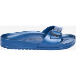 Birkenstock - Klapki Madrid EVA. Niebieskie kapcie męskie Birkenstock, z materiału, bez zapięcia. W wyprzedaży za 99,90 zł.