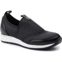 Sneakersy QUAZI - QZ-21-02-000165 601. Czarne półbuty damskie QUAZI, na co dzień, bez wzorów, ze skóry, bez obcasa, na płaskiej podeszwie, bez zapięcia. W wyprzedaży za 209,00 zł.