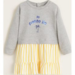 Mango Kids - Sukienka dziecięca Tina4 80-104 cm. Szare sukienki dziewczęce marki Mango Kids, z nadrukiem, z bawełny, casualowe, bez rękawów, mini, rozkloszowane. W wyprzedaży za 35,90 zł.